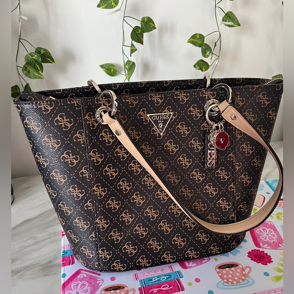 GUESS Noelle Tote